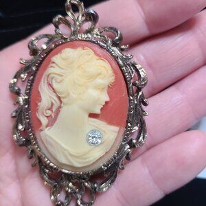 cameo Broach